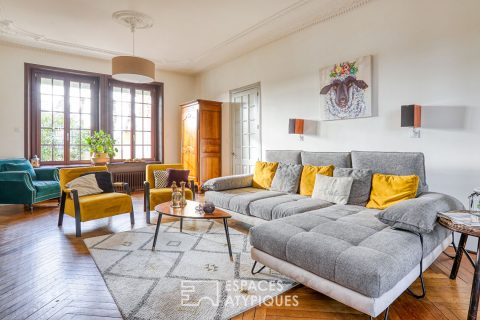 Elegant bourgeois house in the heart of the city