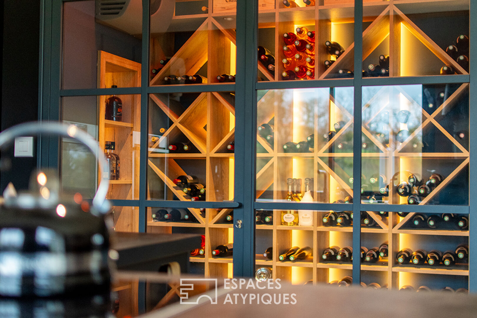 Lumineuse contemporaine au panorama verdoyant