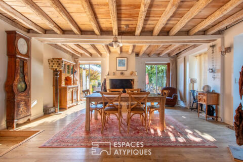 Authentic charming house in its verdant setting
