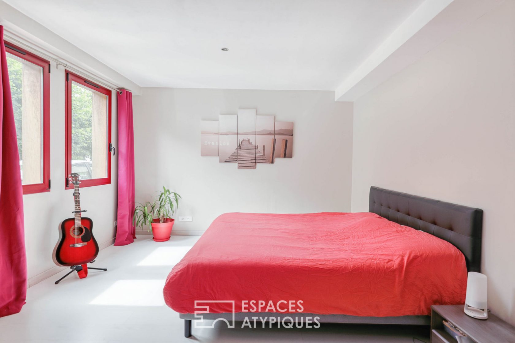 Graineterie réhabilitée en loft en cœur de bourg