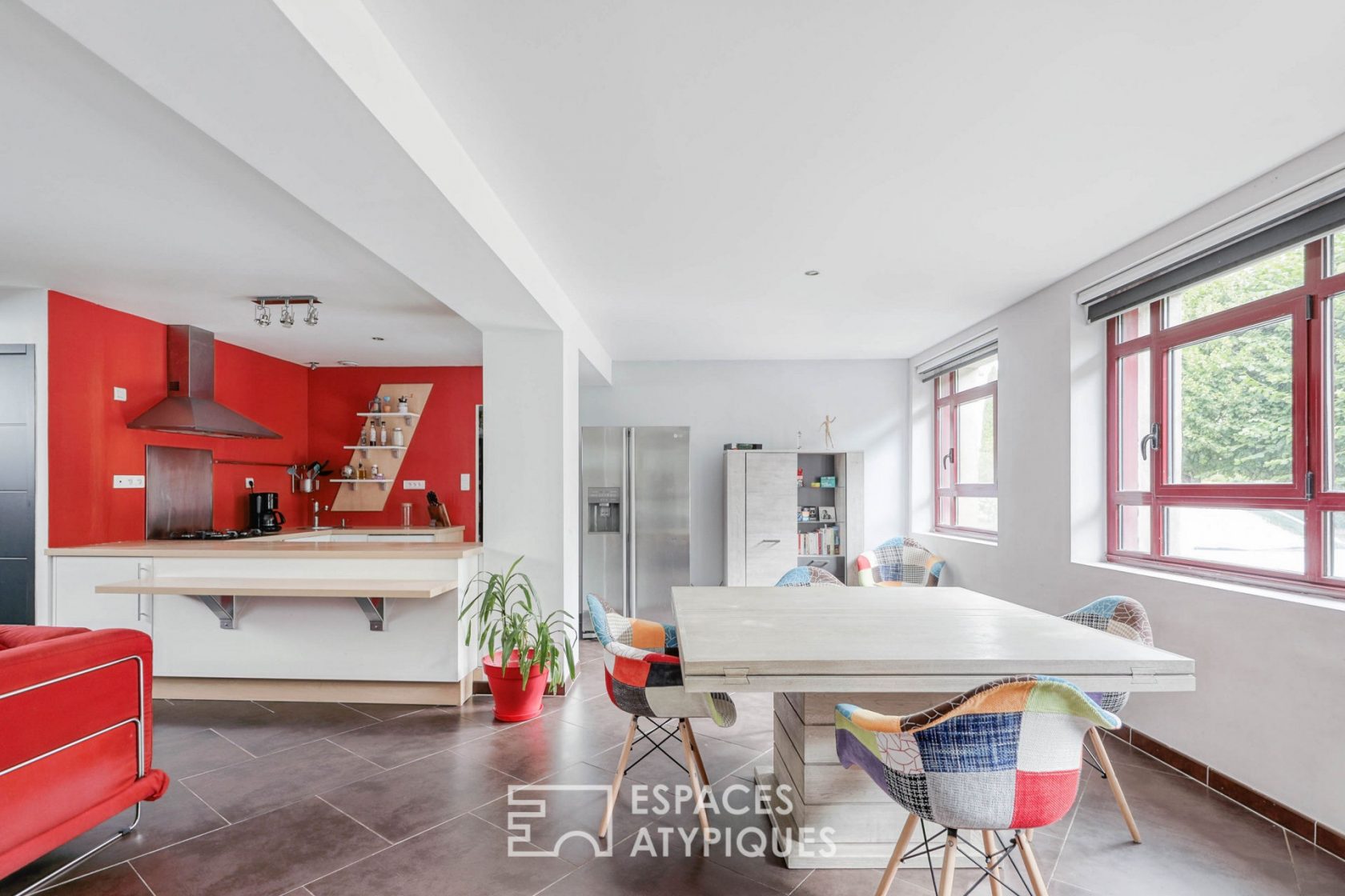 Graineterie réhabilitée en loft en cœur de bourg