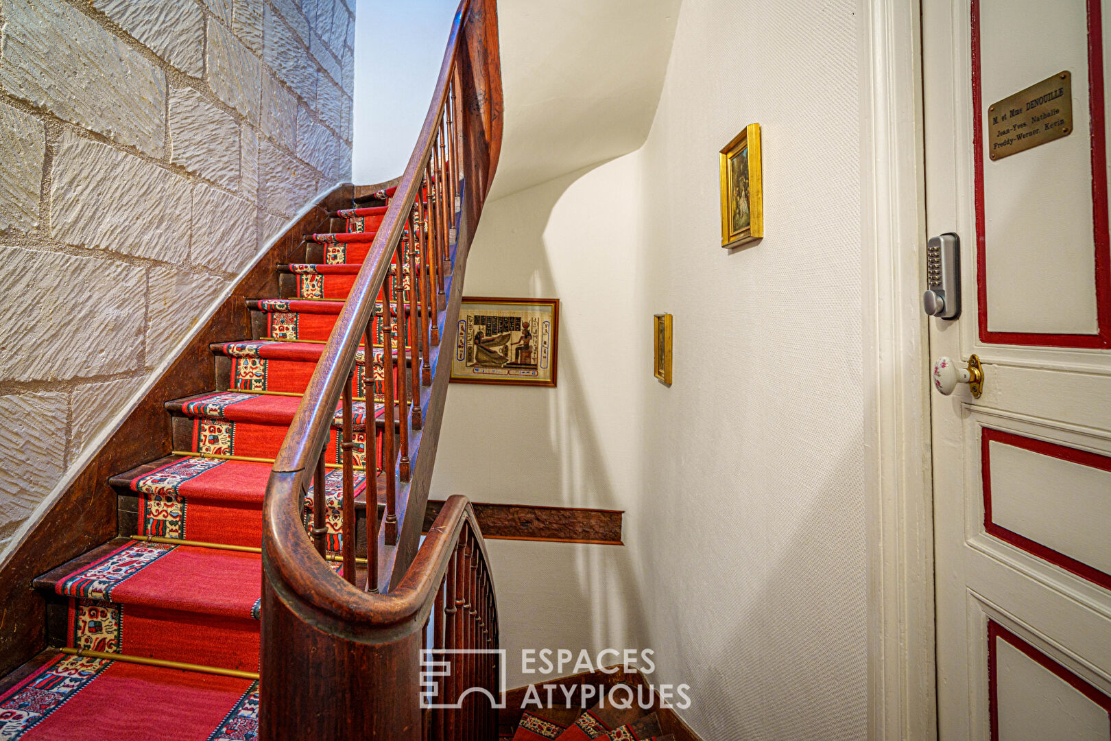 Private mansion: volumes and authenticity in the city center