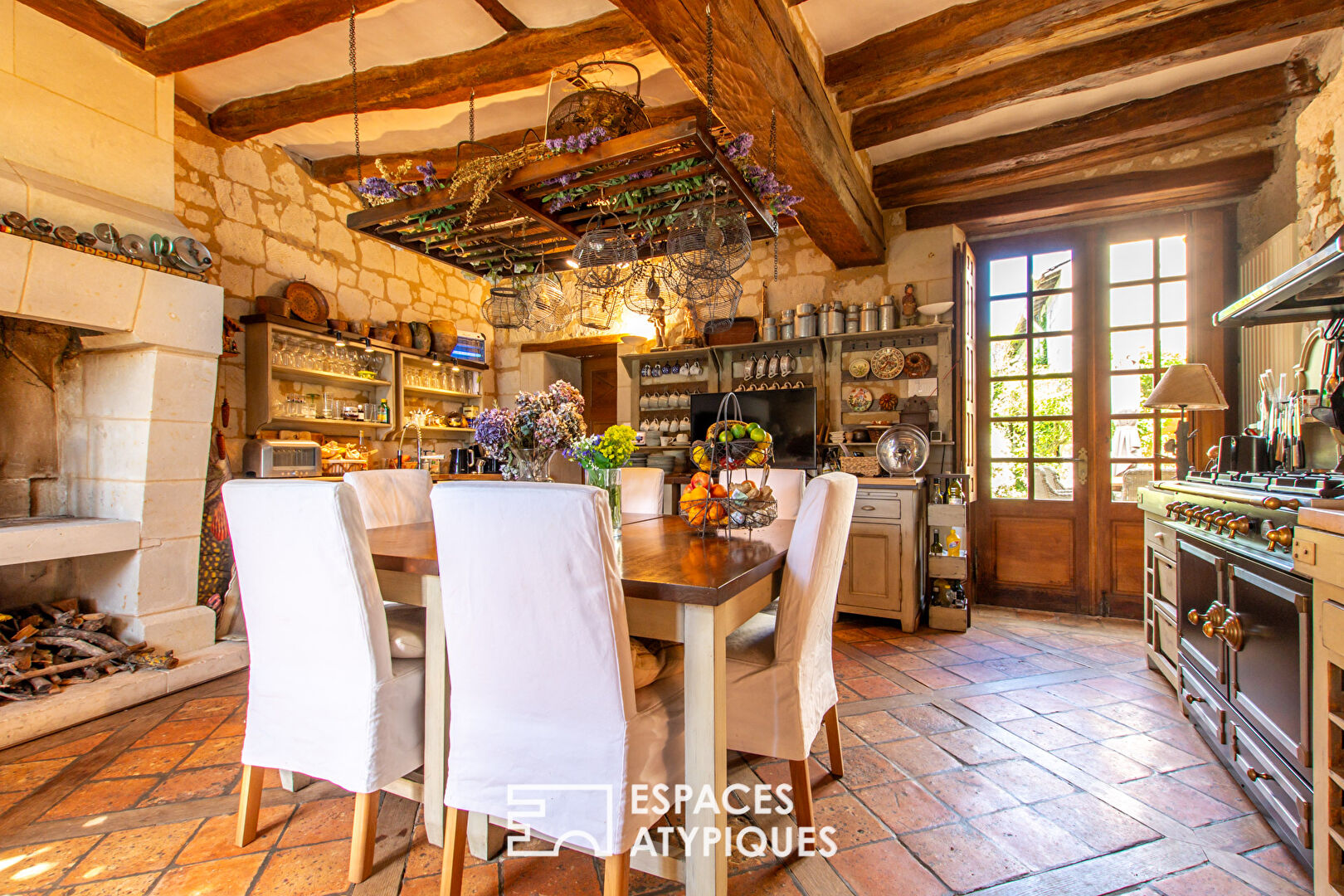 17th and 18th century stately property overlooking the Loire