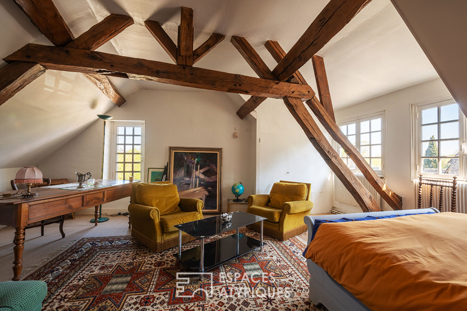 Presbytère de caractère avec vue sur château