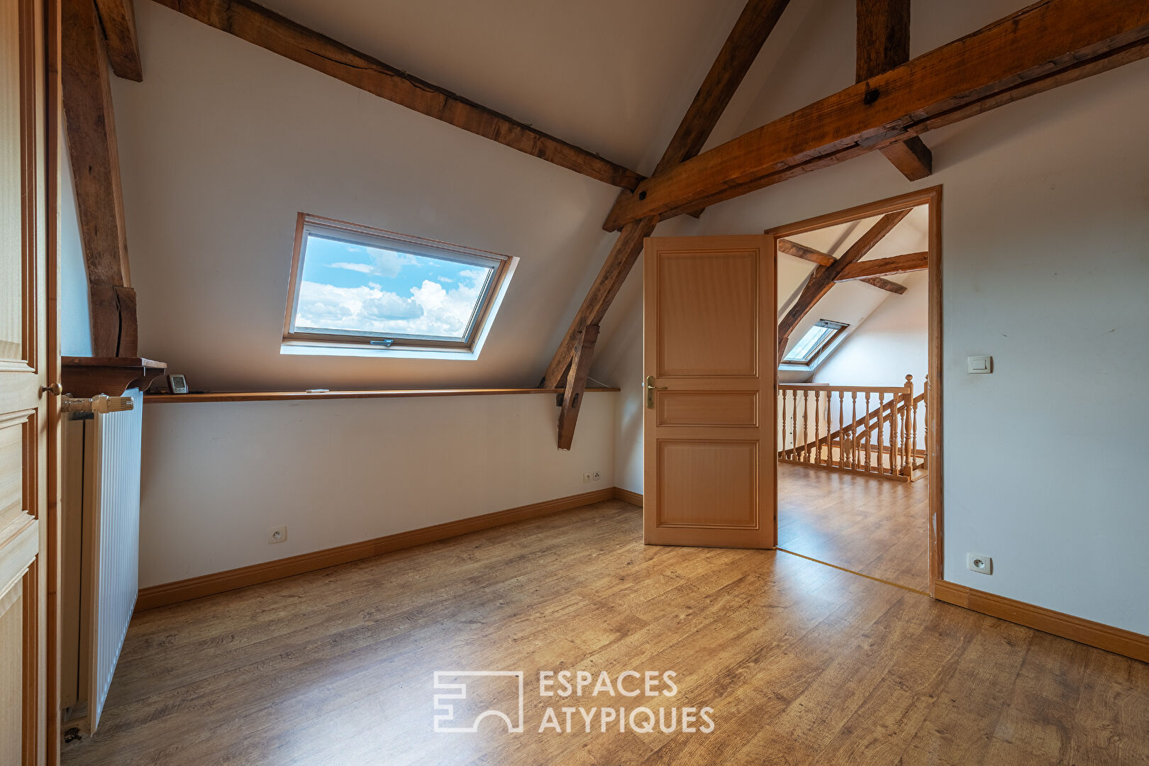 Ancien ferme rénovée avec gîte et dépendances