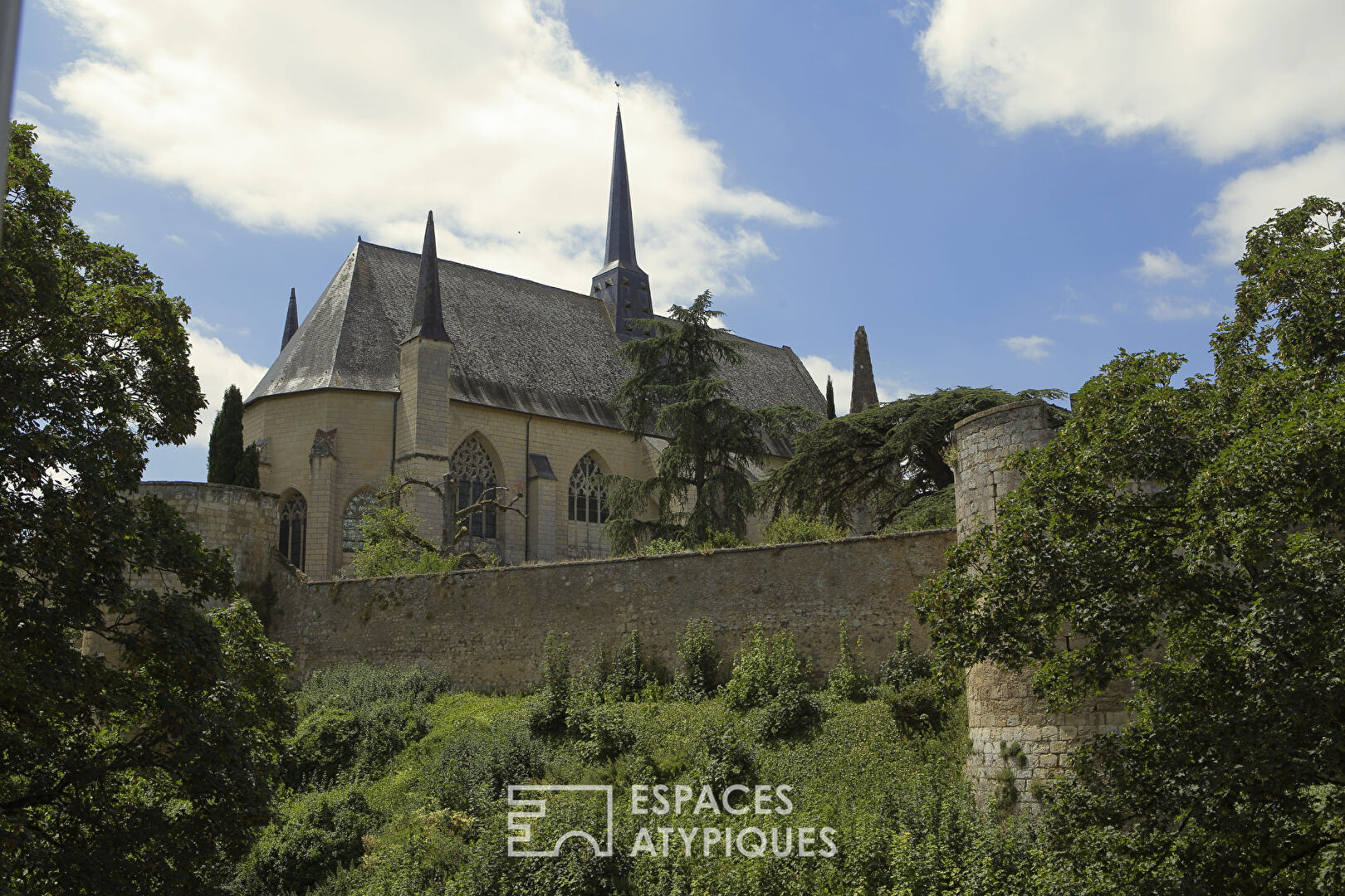 Property of character and history in the heart of town