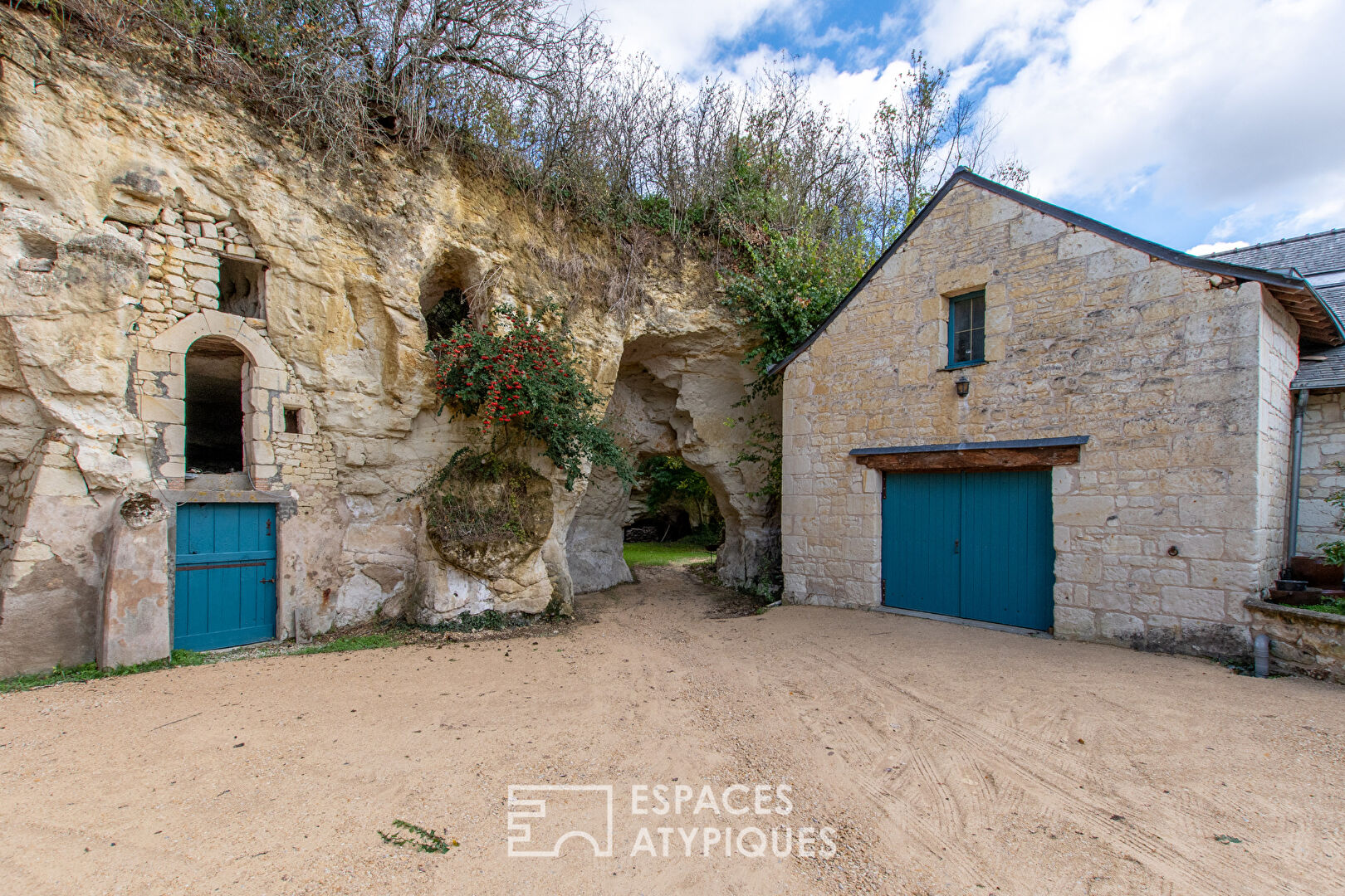 Charming farmhouse in an exceptional natural setting