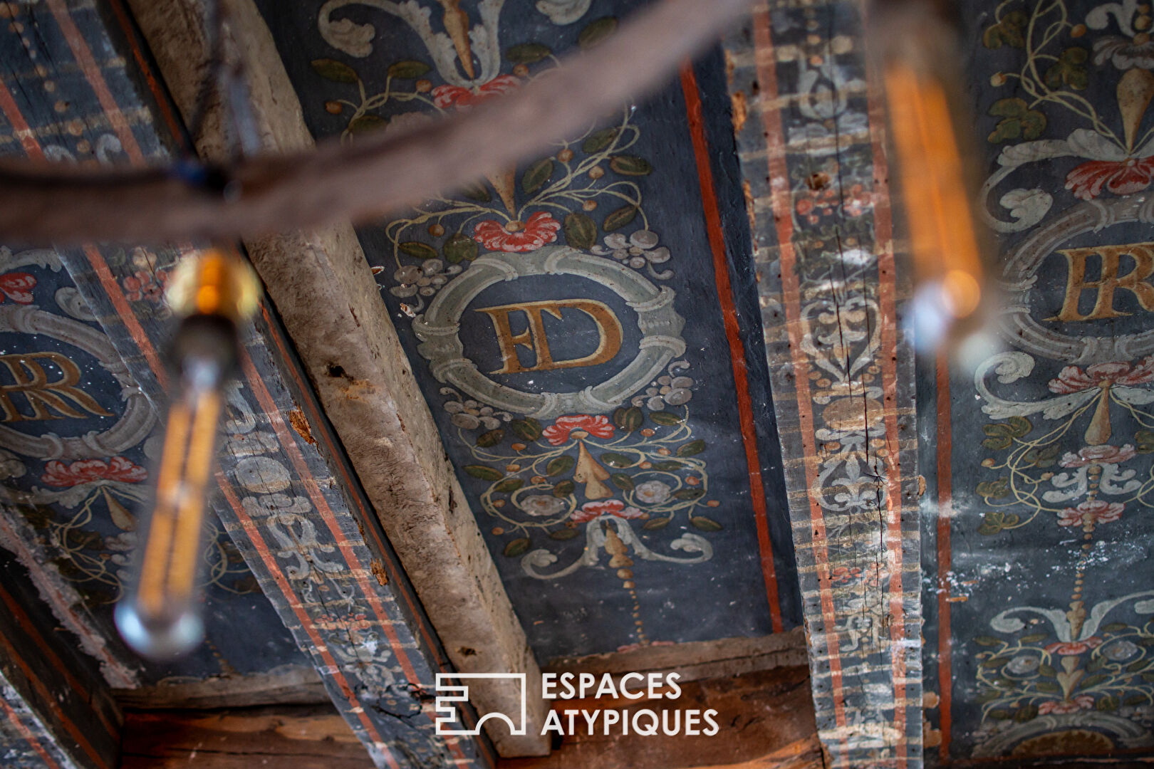 15th century private mansion