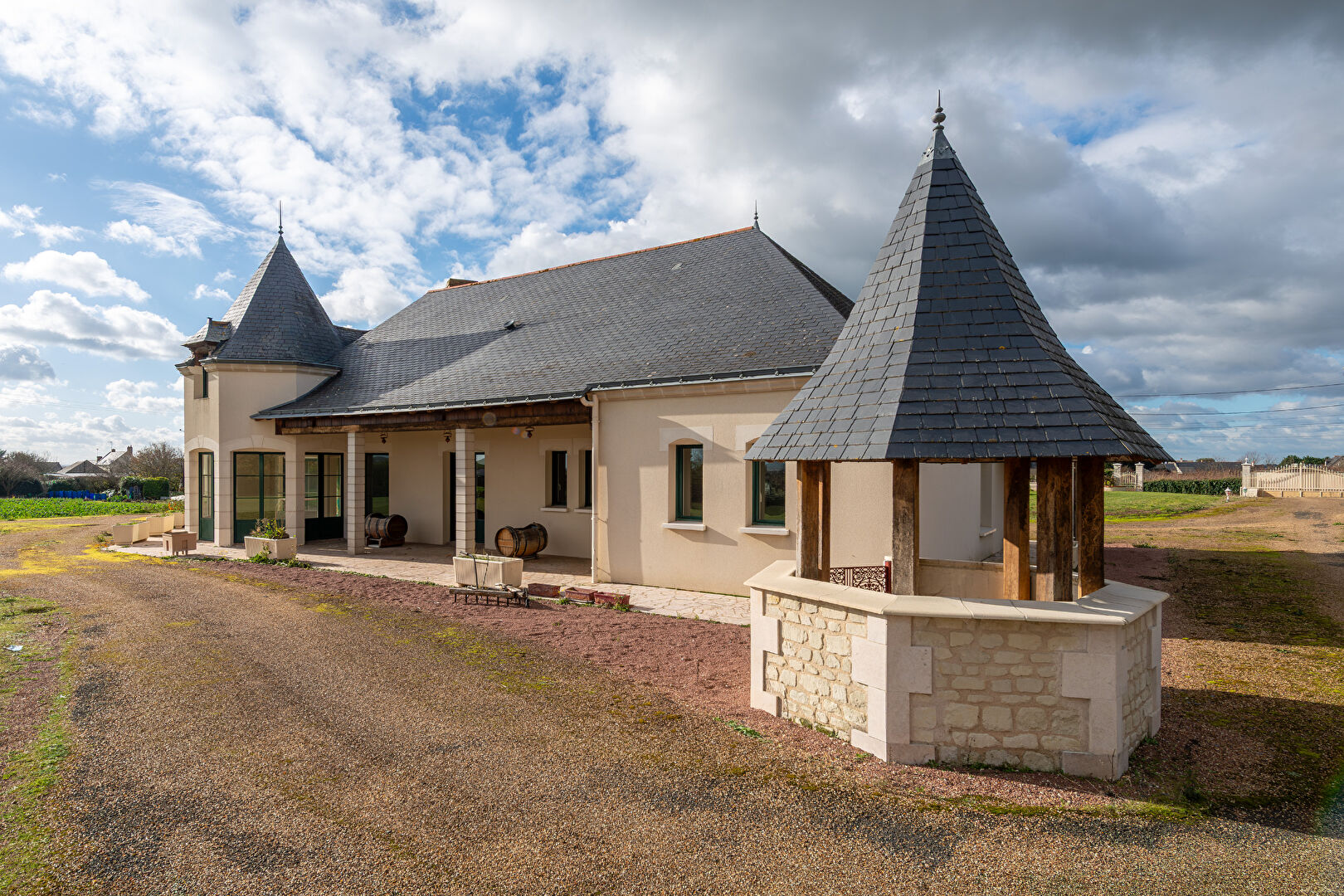 Demeure de charme avec dépendances