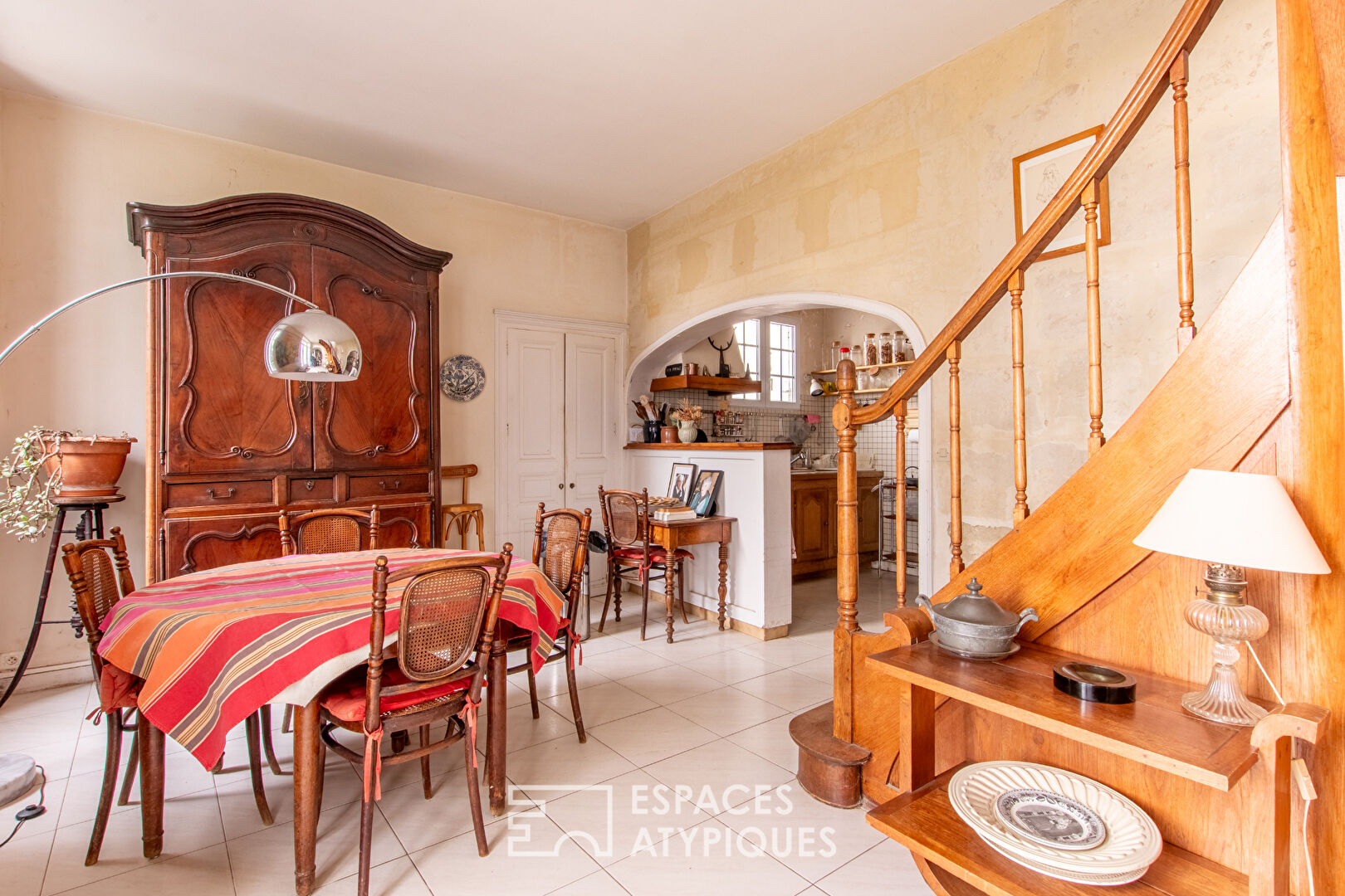 Ensemble de caractère entre héritage historique et horizons contemporains