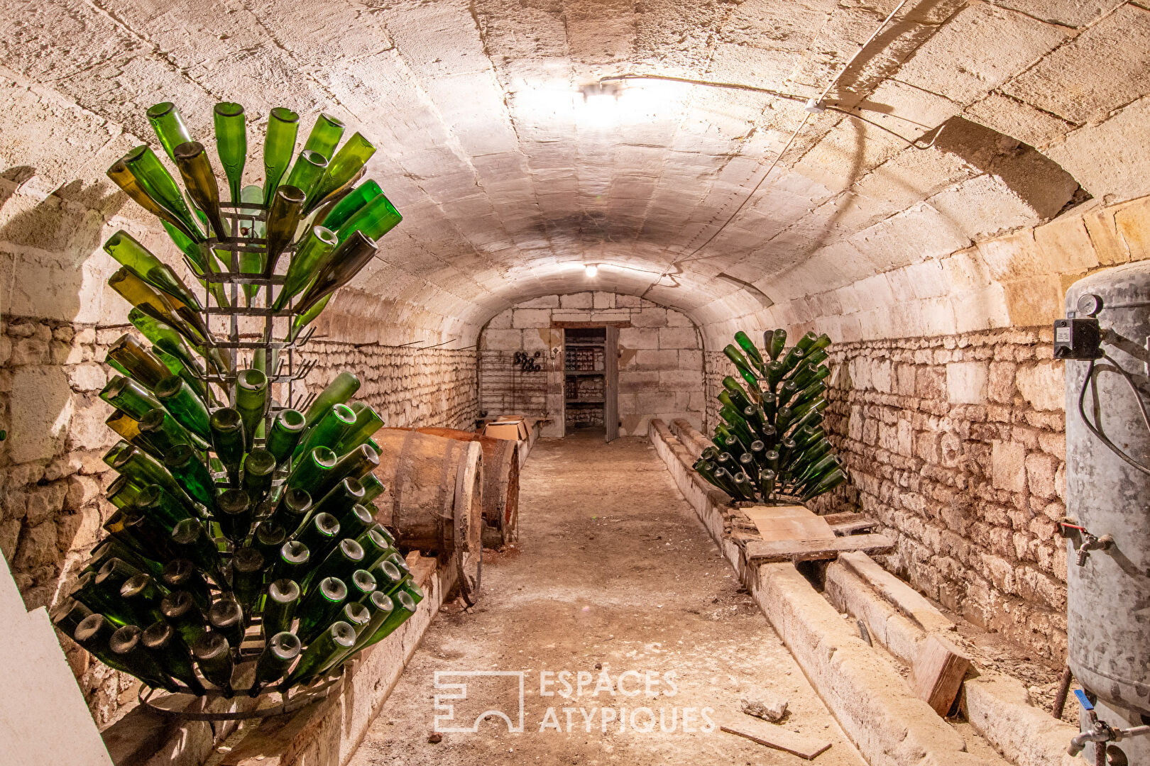 Ensemble de caractère entre héritage historique et horizons contemporains