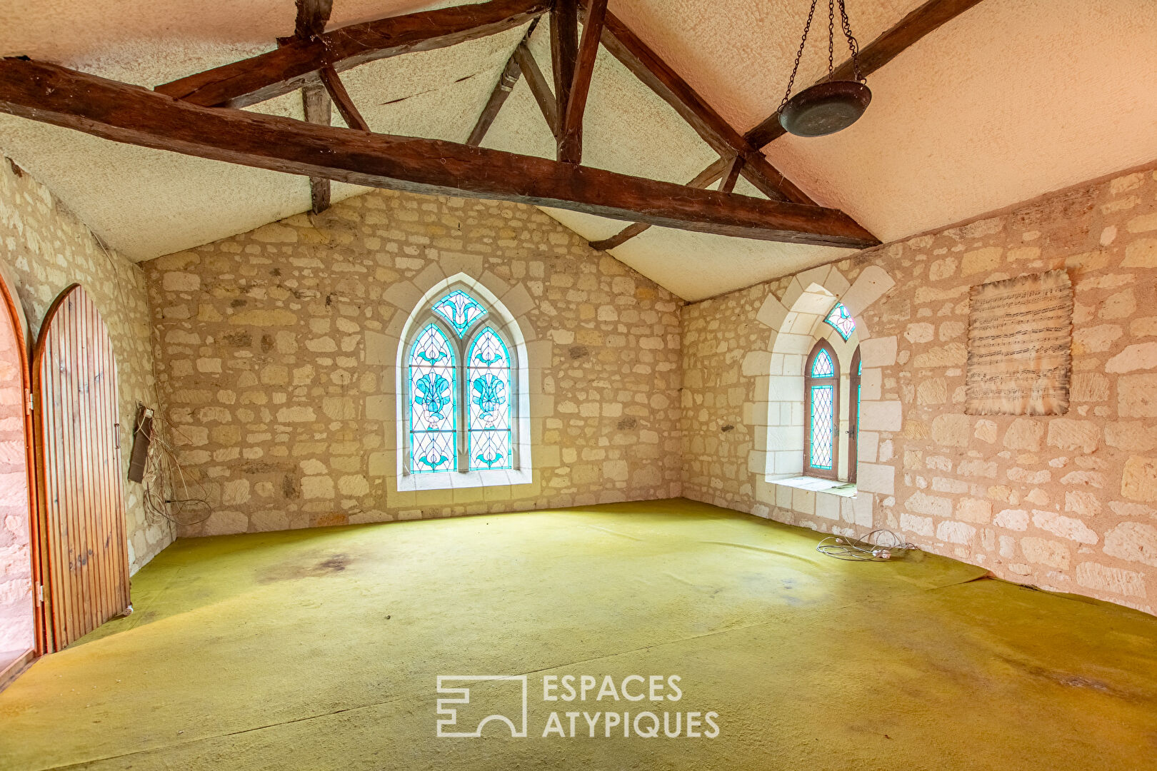 A unique building with spiritual resonances in the heart of an Angevin hamlet