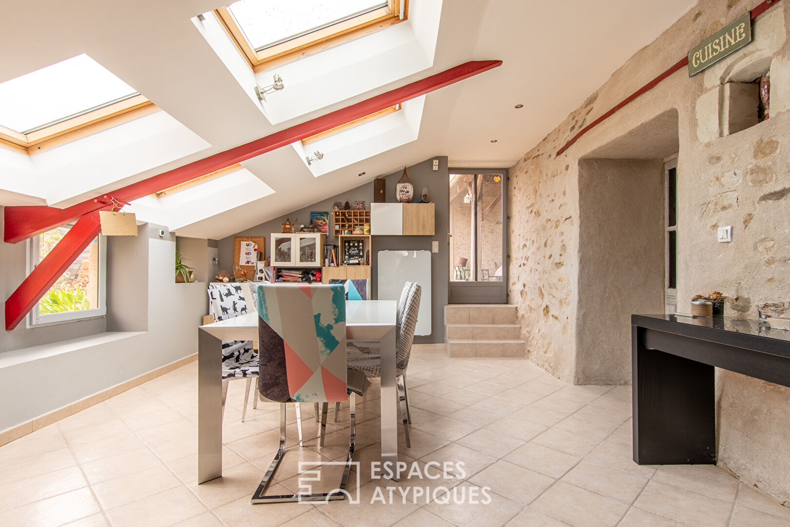 Peaceful renovated old farmhouse with swimming pool