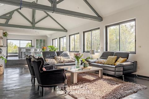 Loft with a raw and elegant style