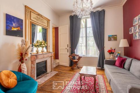 A bourgeois house with multiple uses