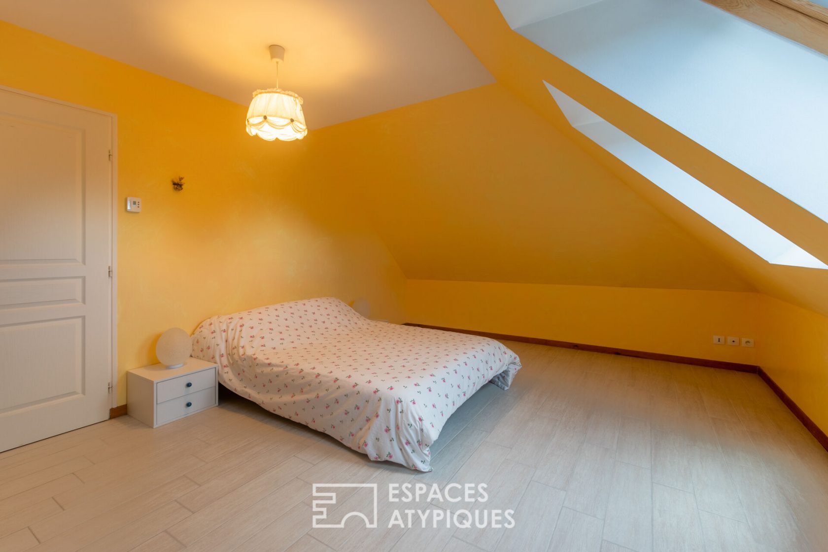 Architect house open to nature – near Honfleur
