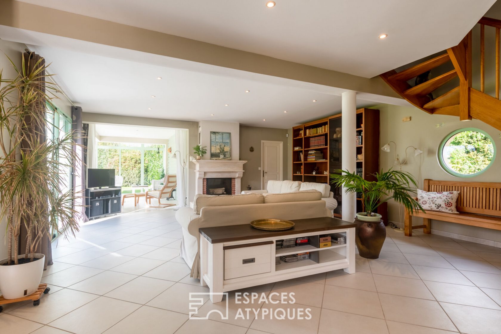 Architect house open to nature – near Honfleur