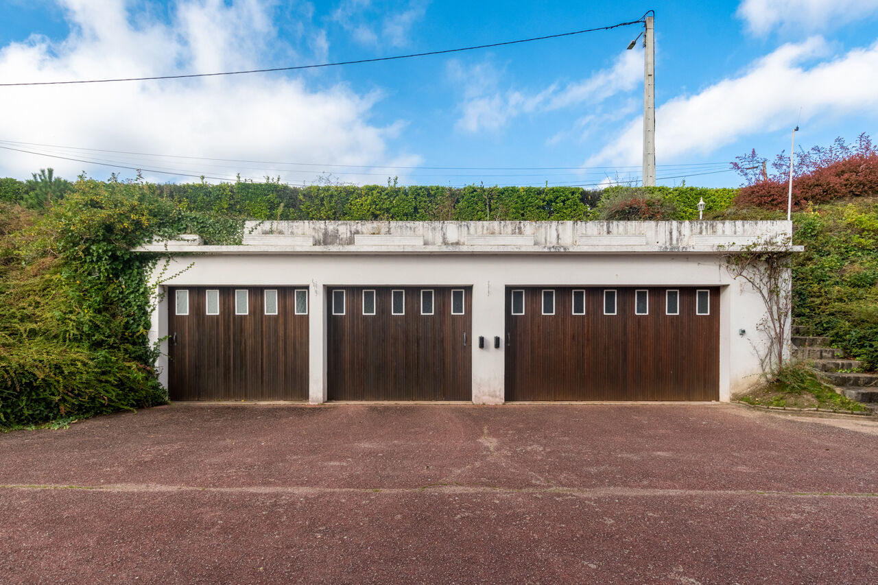 Property with panoramic view of the Seine