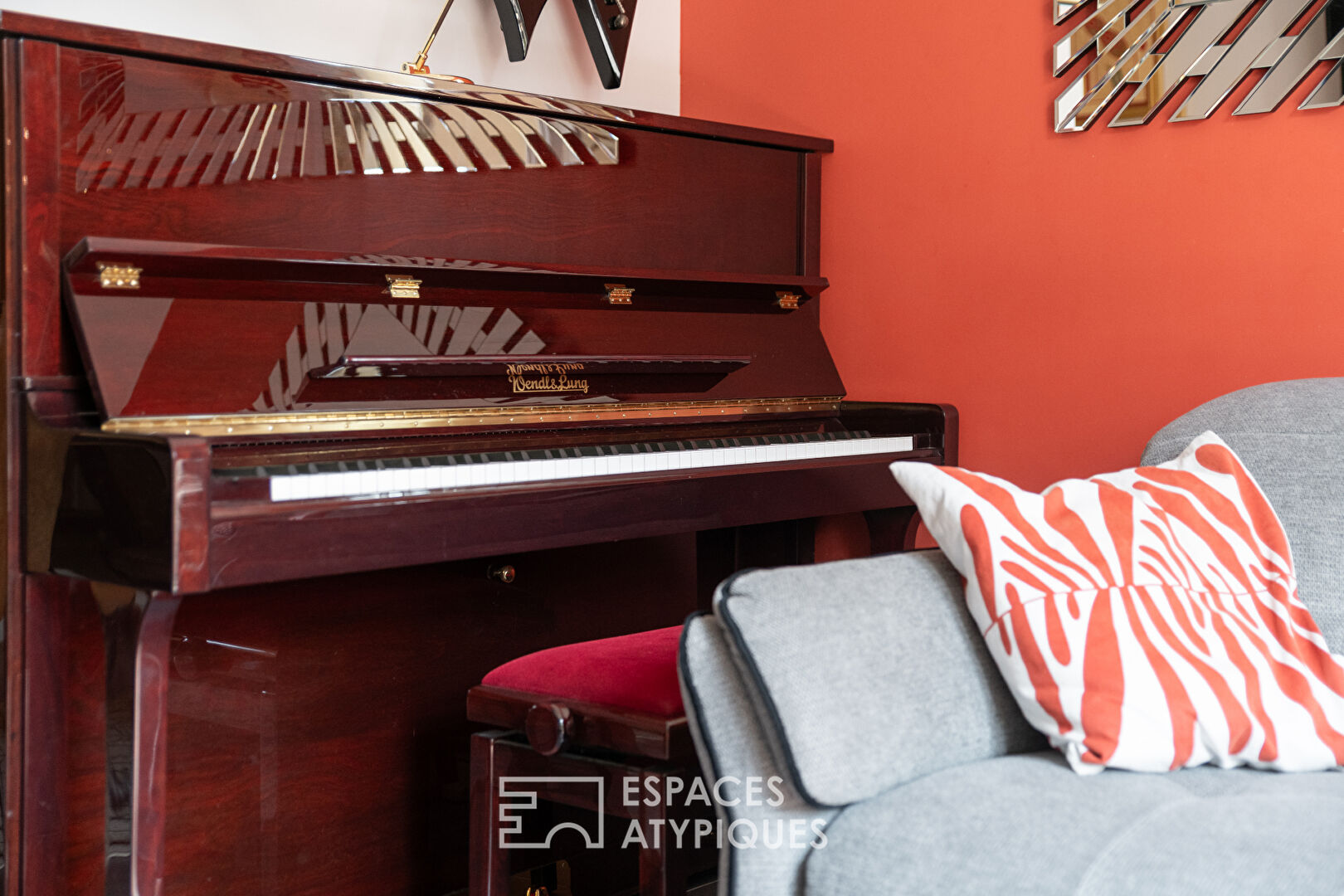 Appartement en duplex avec terrasse – Quartier Saint Clément