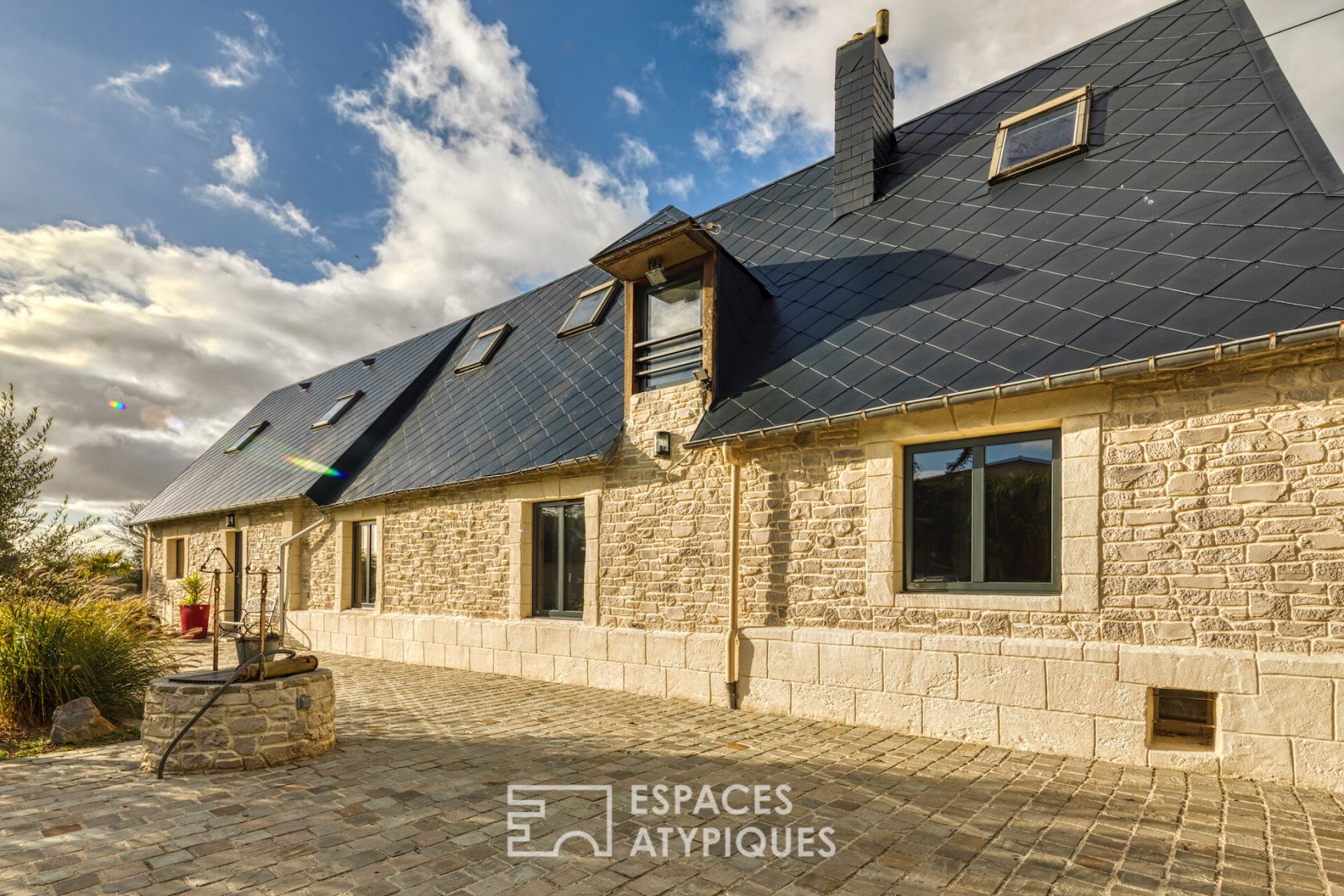 Elegant farmhouse revisited in a contemporary way