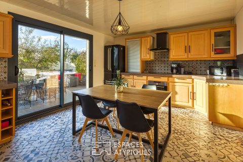 Elegant farmhouse revisited in a contemporary way