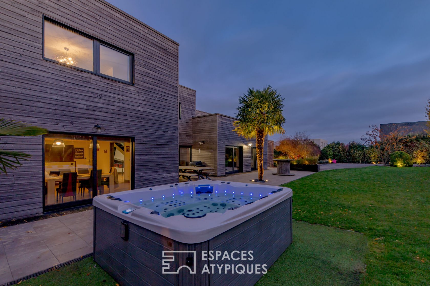BBC architect house in half-level timber frame