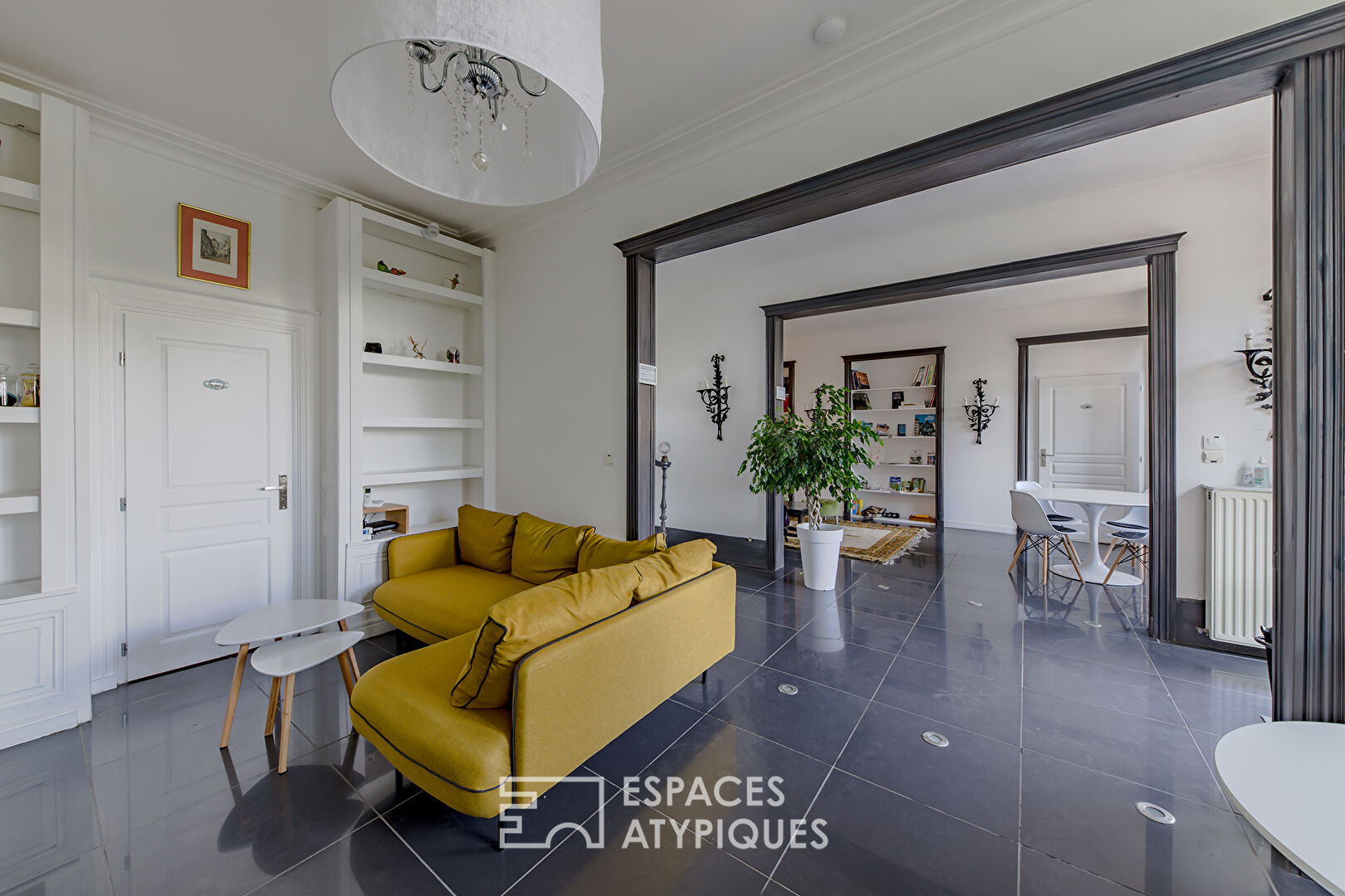 Villa d’exception du 19ème siècle en bord de Seine