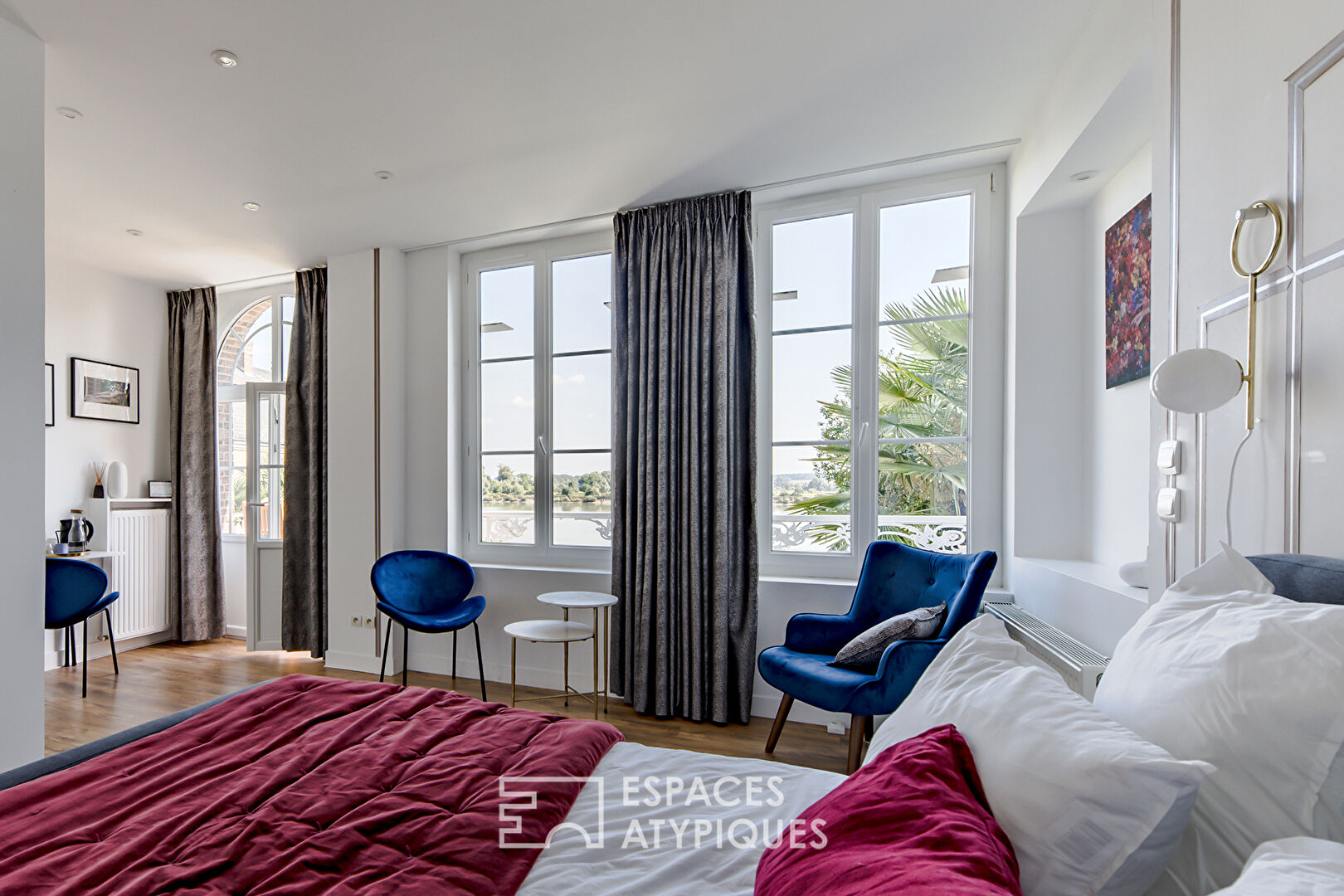 Villa d’exception du 19ème siècle en bord de Seine