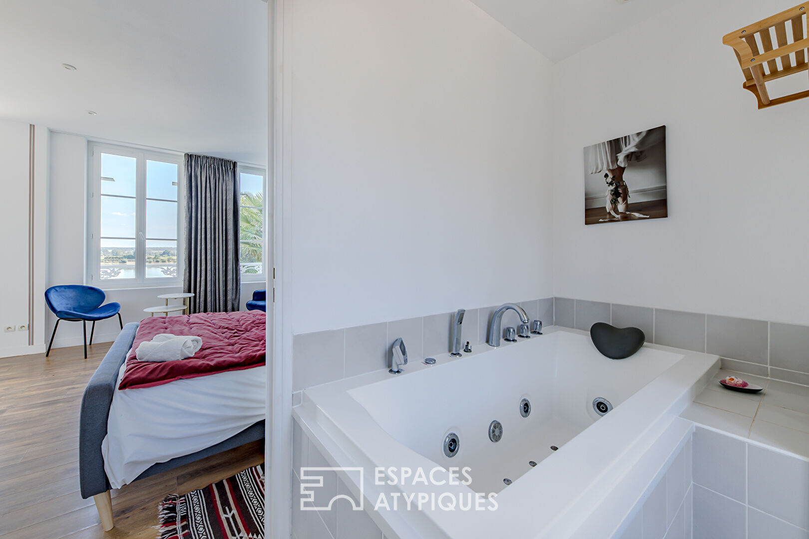 Villa d’exception du 19ème siècle en bord de Seine