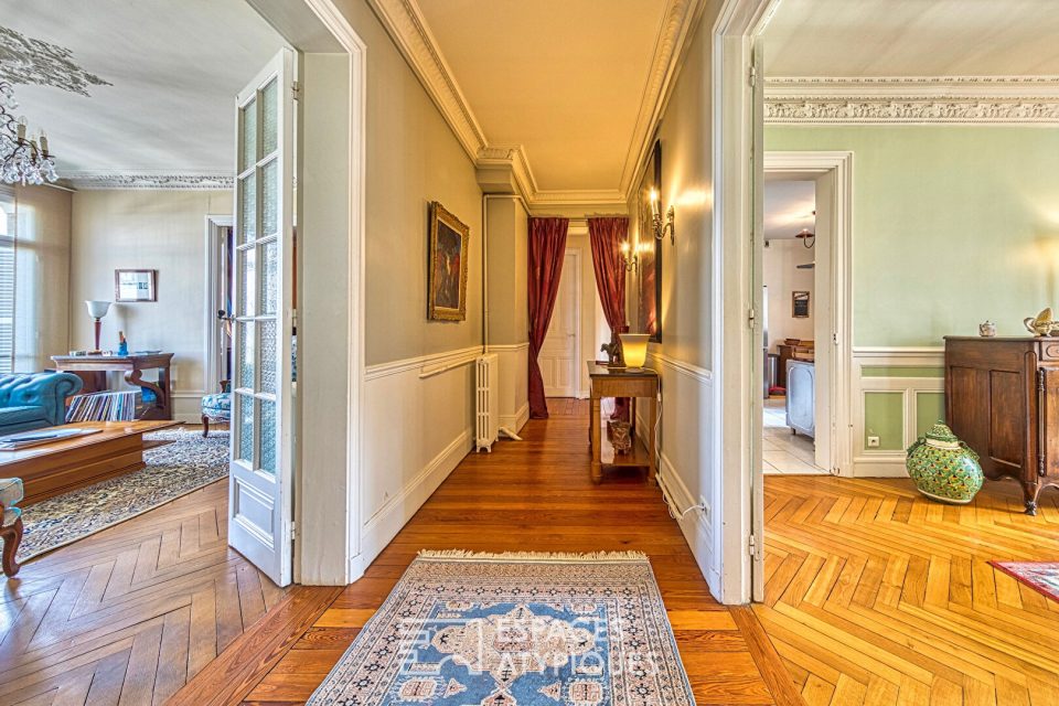 76600 LE HAVRE - Appartement de style haussmannien dans un immeuble remarquable du centre-ville - Réf. 1091EAR