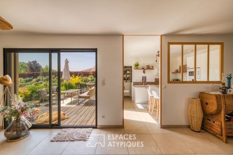 Maison de plain pied avec jardin et piscine