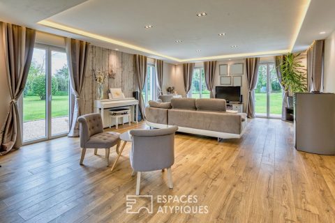 Elégante propriété familiale avec parc paysager entre ville et campagne