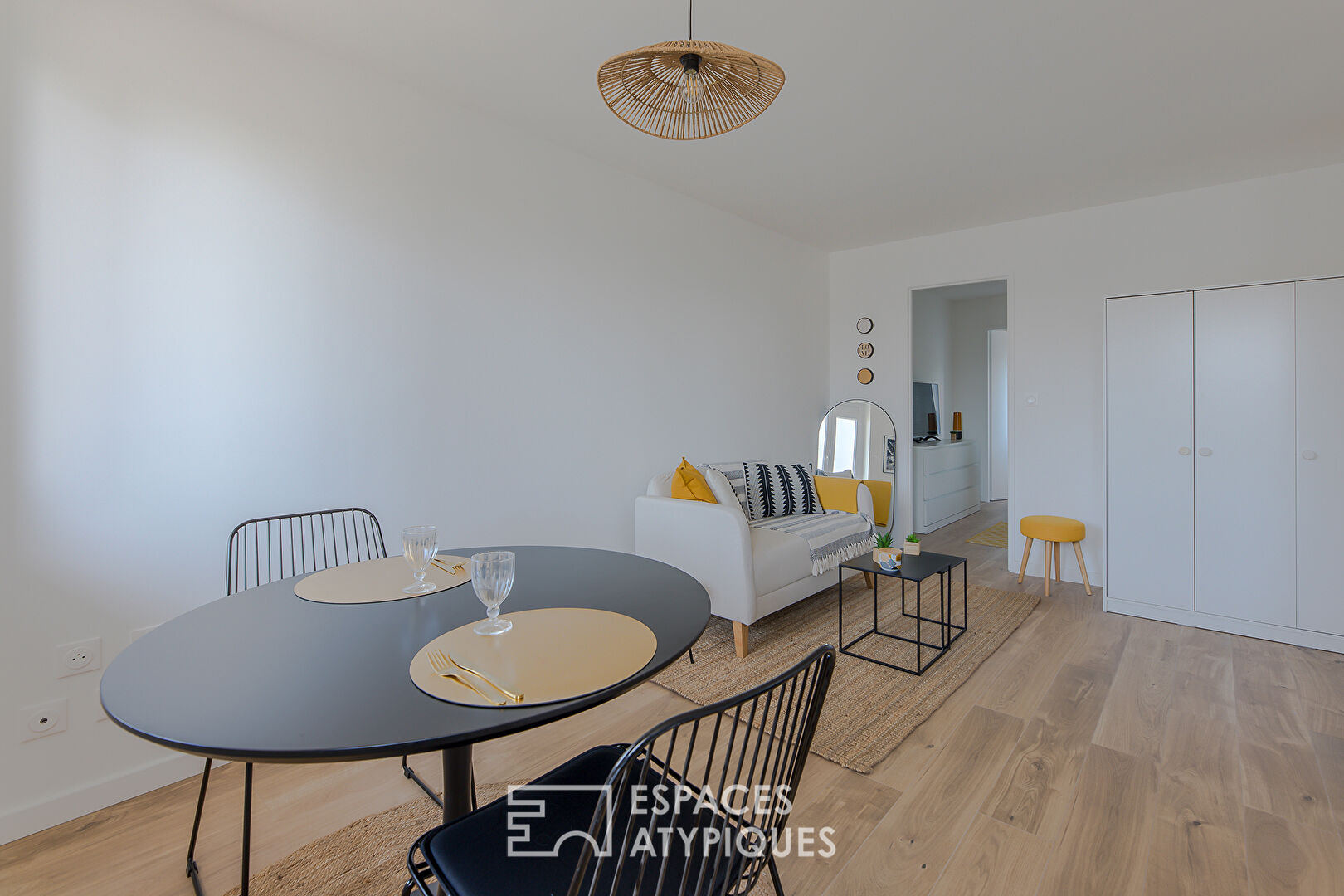 Renovated and furnished apartment Saint André district