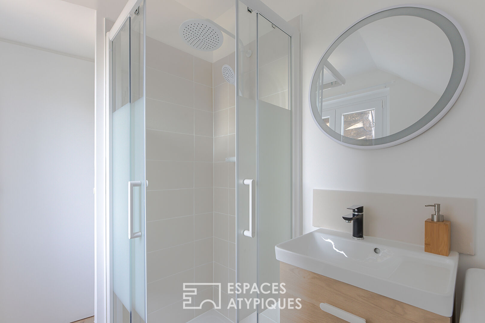 Renovated and furnished apartment Saint André district
