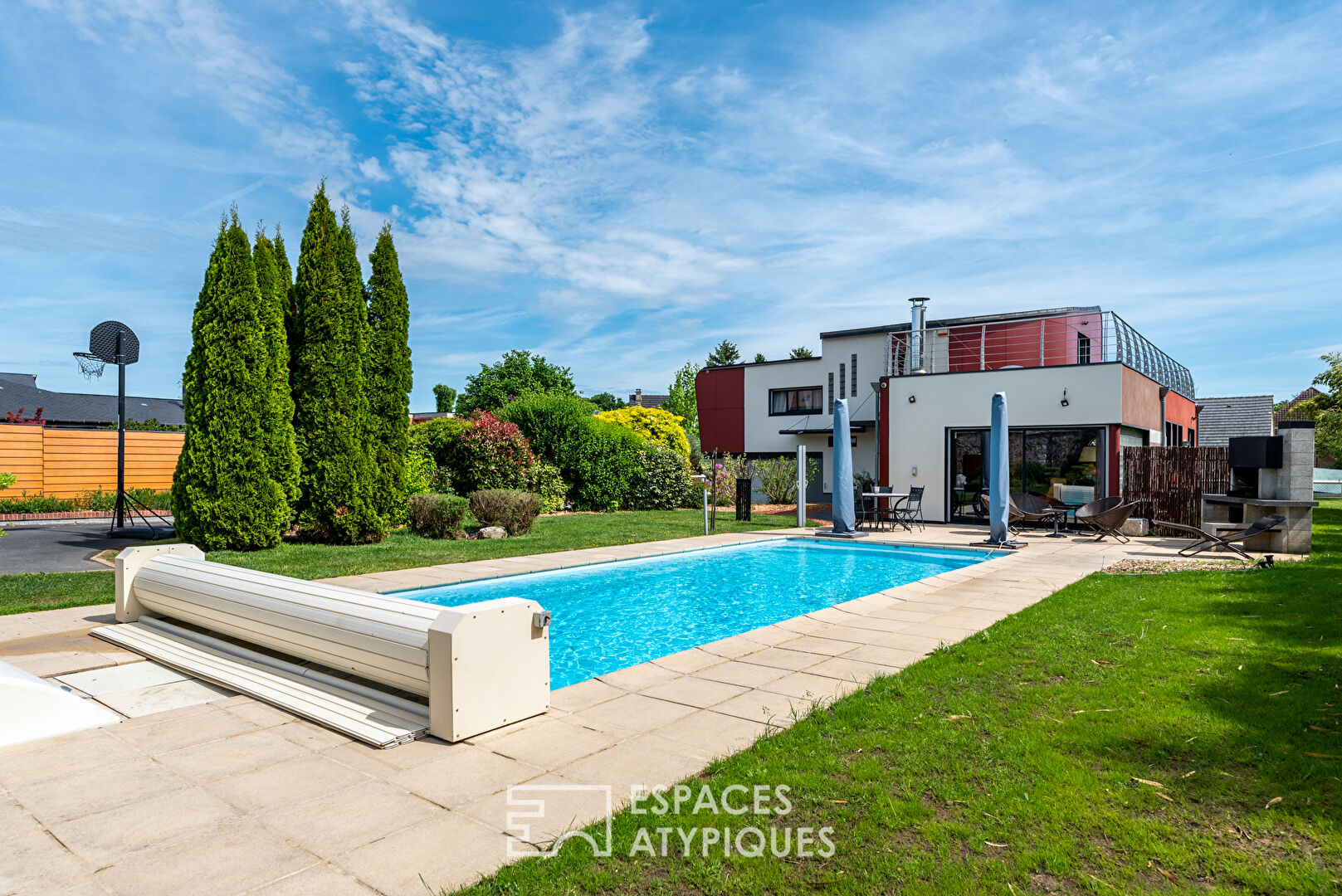 Audacious architect house with swimming pool