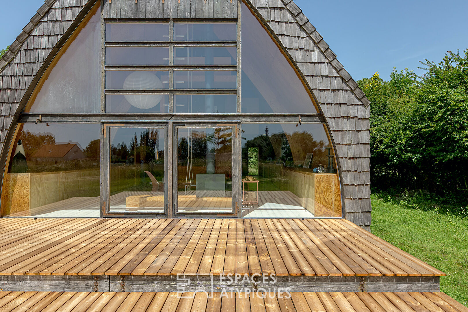 Architect’s wooden frame house _ Atypical in the countryside