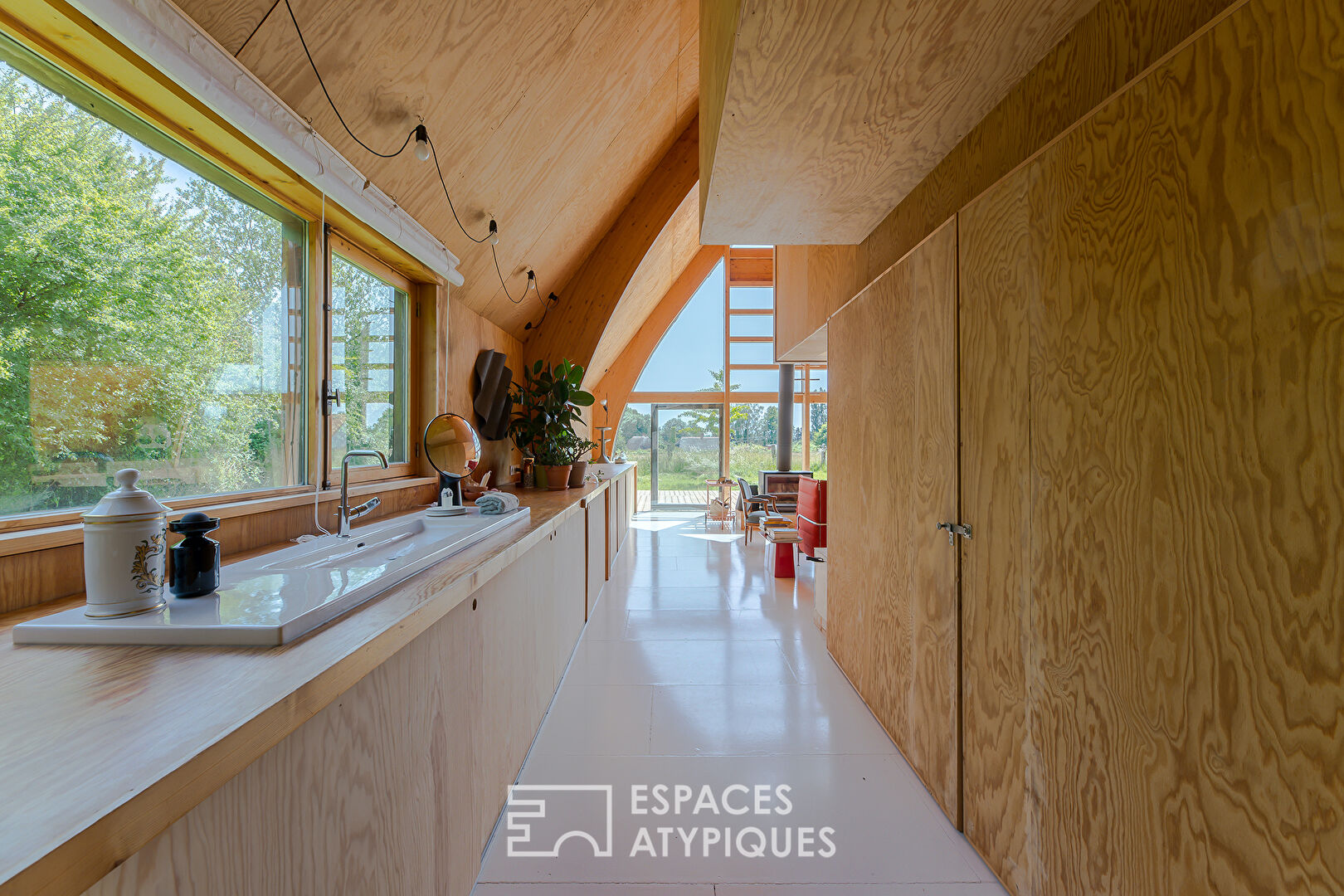 Maison d’architecte en ossature bois – L’atypisme à la campagne