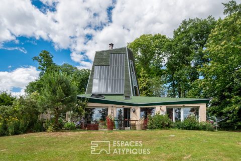 Architect’s house on the edge of a golf course