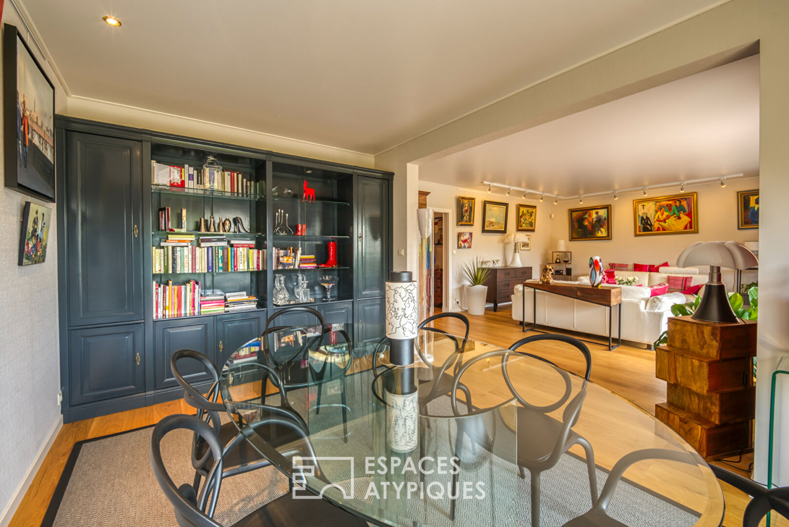 Comfortable garden-level apartment in the Felix Faure area