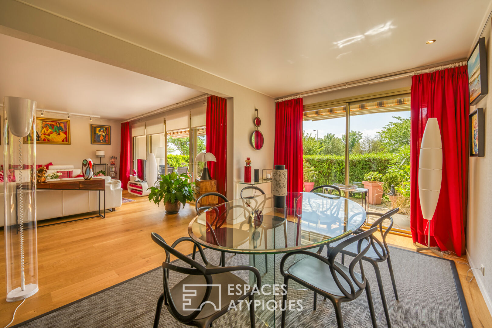 Comfortable garden-level apartment in the Felix Faure area
