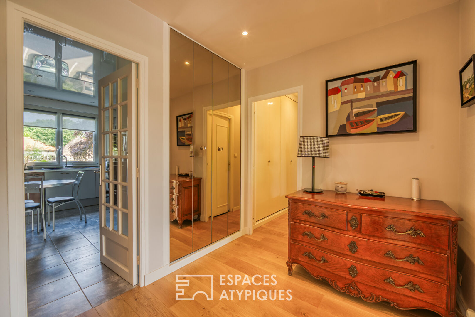 Comfortable garden-level apartment in the Felix Faure area