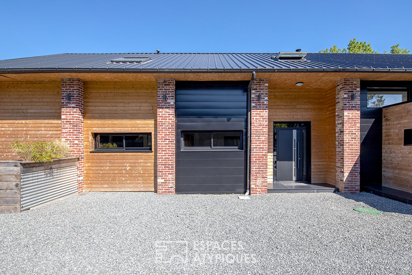 Former agricultural building renovated by an architect with equestrian area