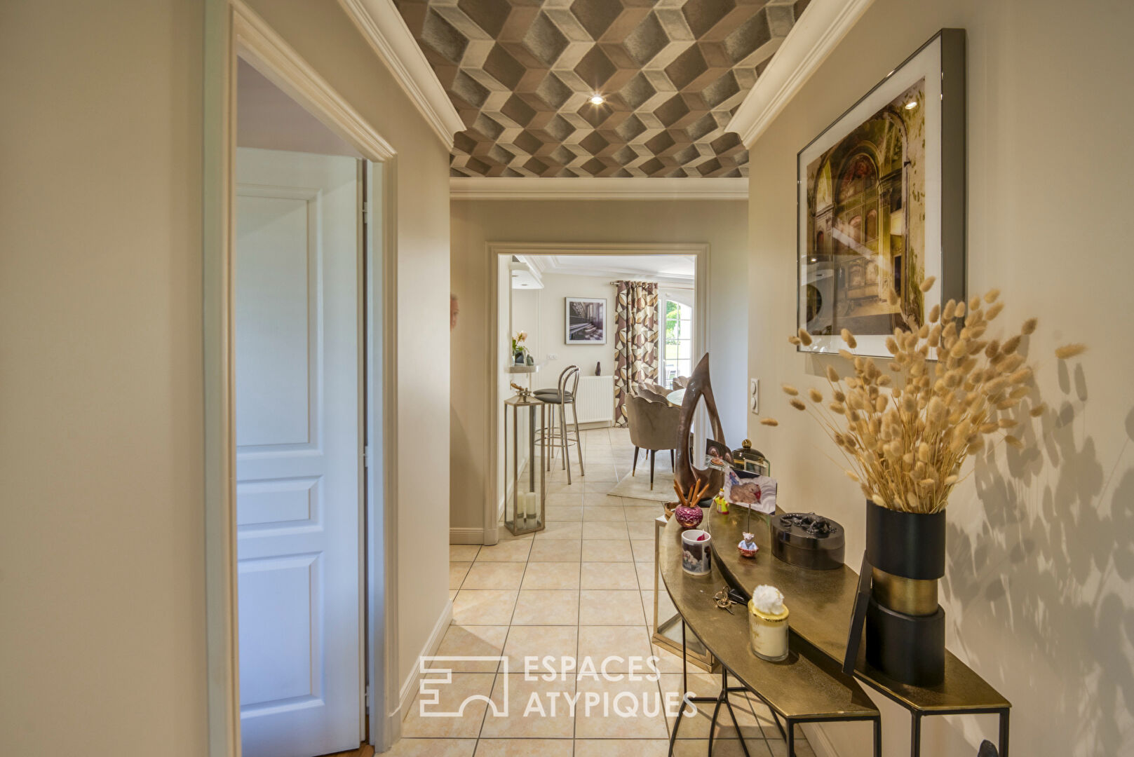 Belle maison contemporaine avec jardin et garage