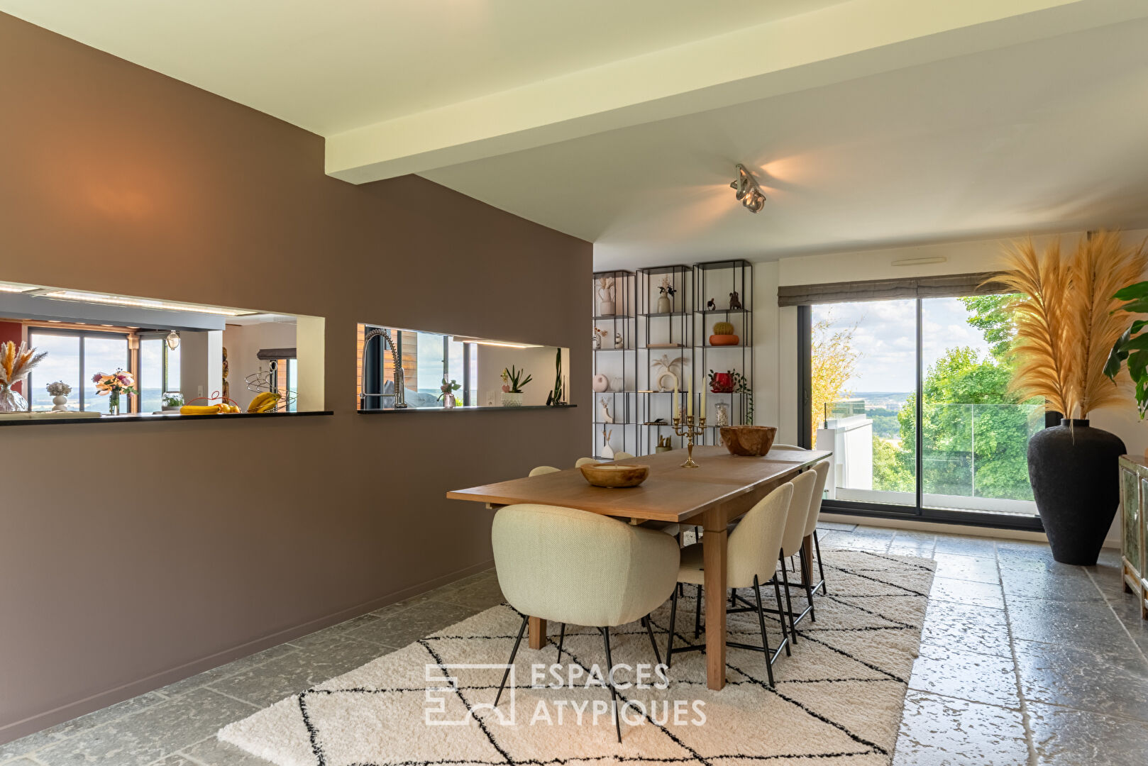 Maison d’architecte avec piscine et vue panoramique sur les boucles de Seine