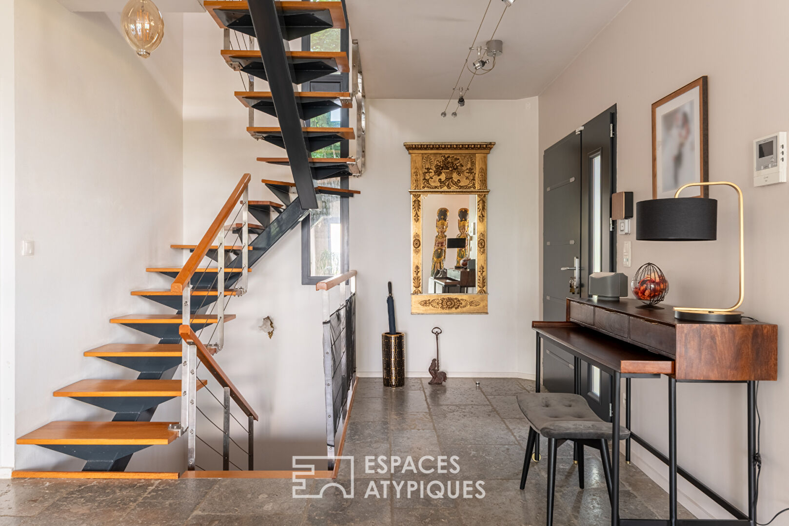 Maison d’architecte avec piscine et vue panoramique sur les boucles de Seine