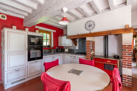 Normande de charme et ses dépendances dans l’un des plus beaux villages de France