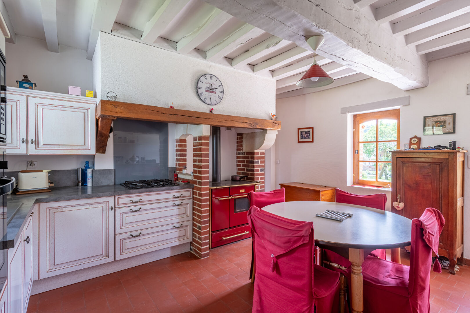 Normande de charme et ses dépendances dans l’un des plus beaux villages de France