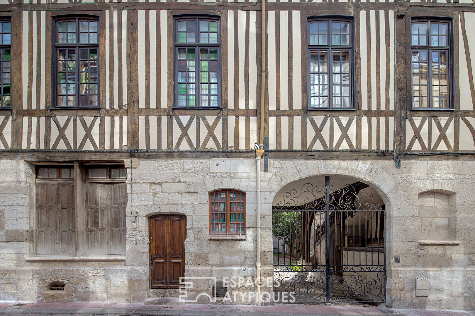 Apartment of character and exception Triangle d’Or Rouen