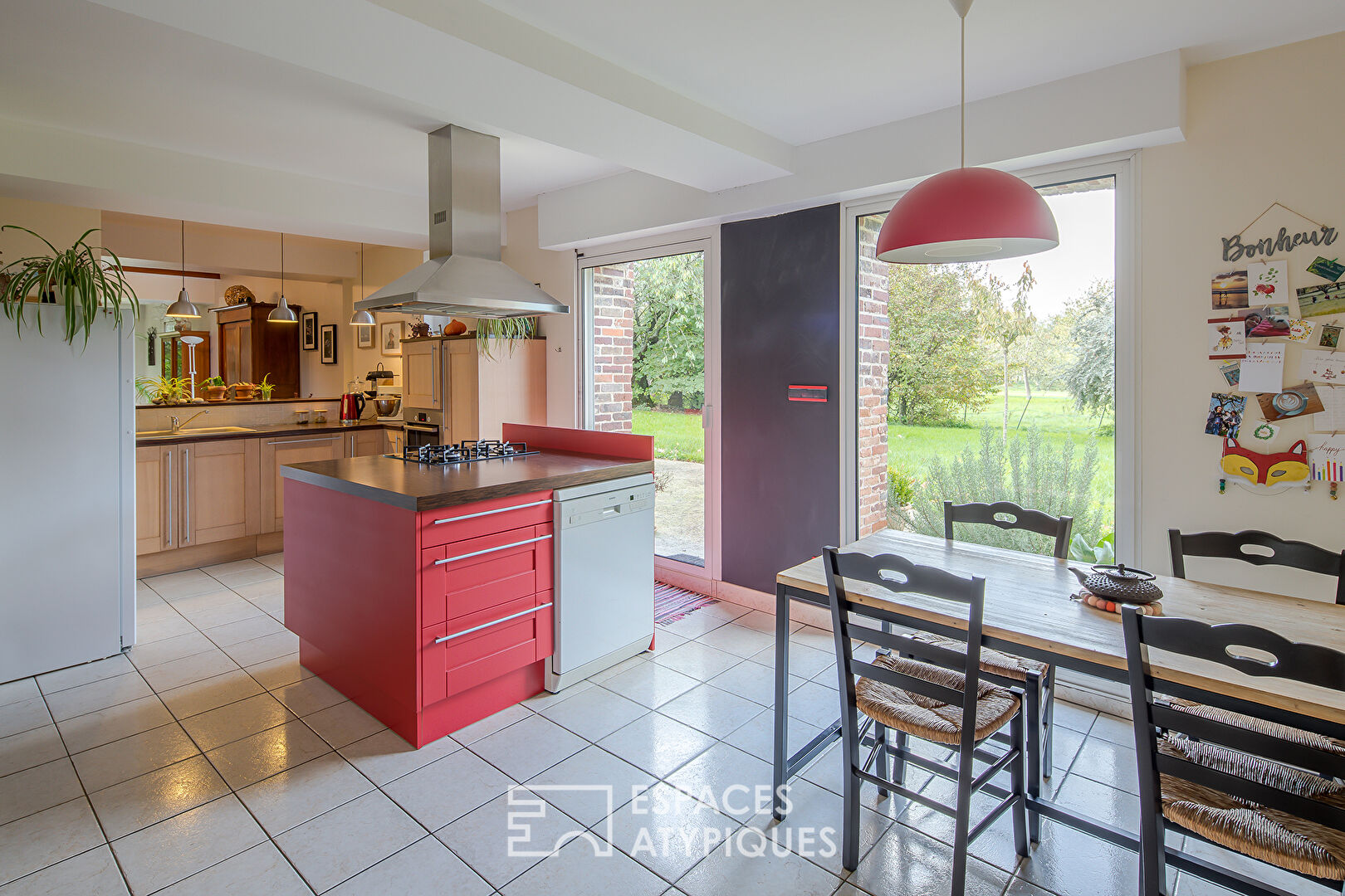 Former barn renovated from the end of the 19th century on one hectare of land