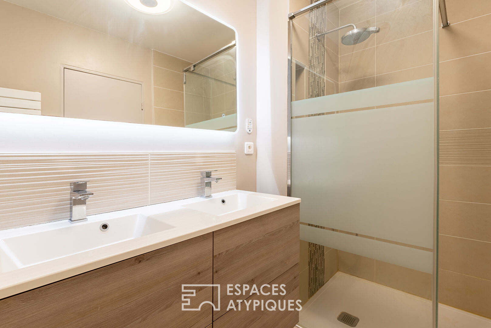 Duplex avec jardin et garage à Saint-Clément